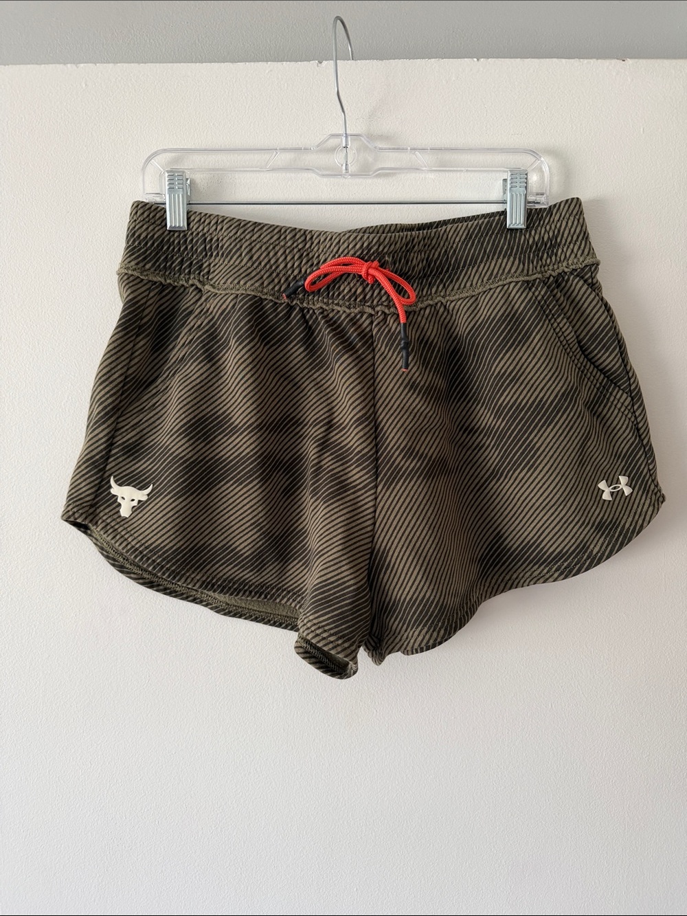 Under Armour Project Rock French Terry Shorts Womens Large Olive Green Striped